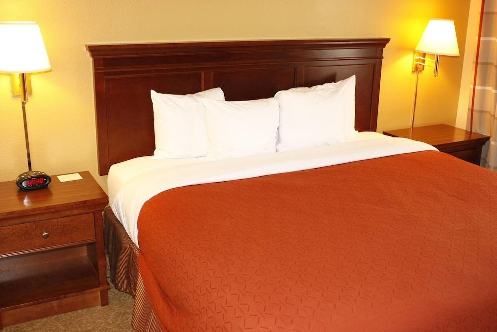 Country Inn & Suites By Radisson, Saskatoon, Sk Zewnętrze zdjęcie